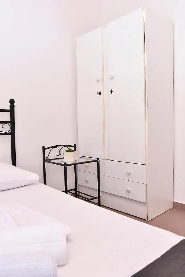 Manolia Apartment Kalyves