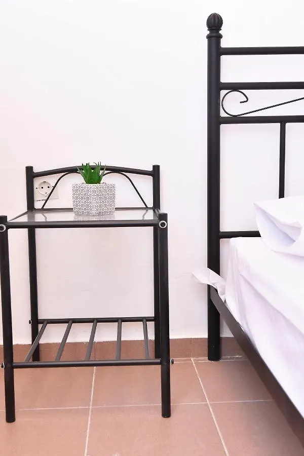 Manolia Apartment Kalyves