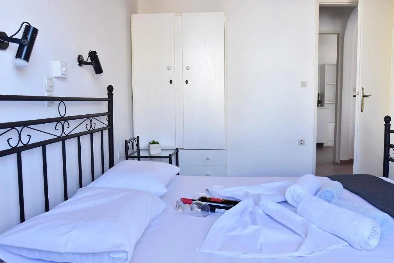 Manolia Apartment Kalyves