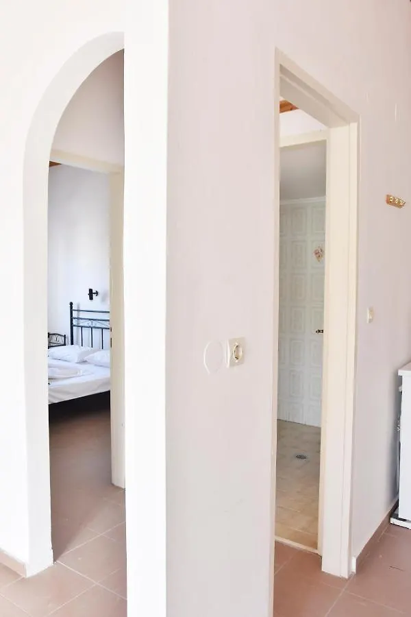 Manolia Apartment Kalyves