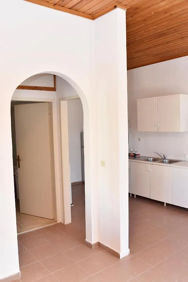 Manolia Apartment Kalyves